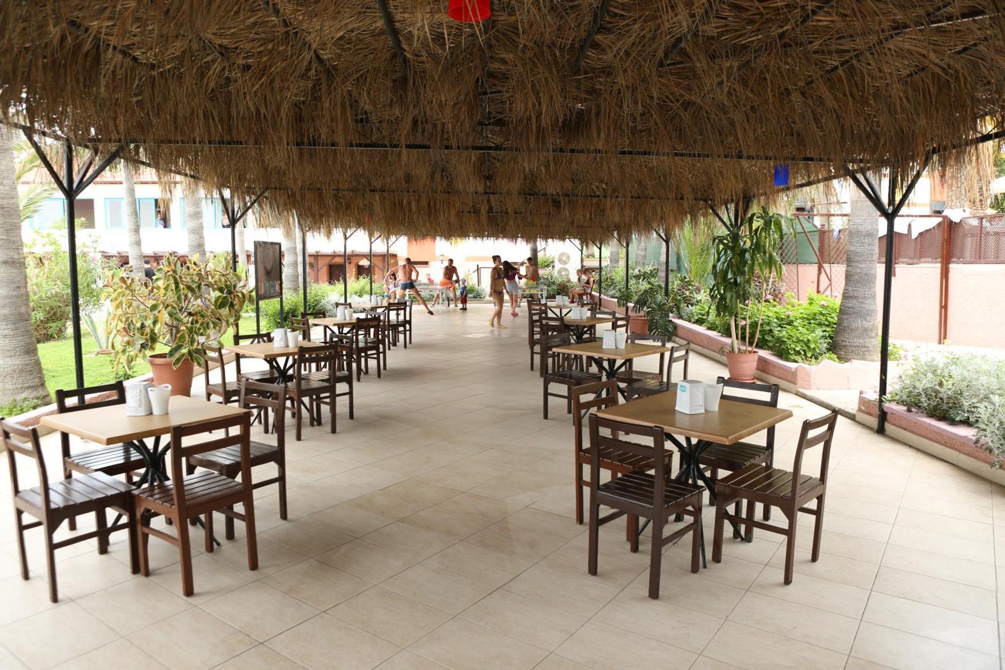 Club Tropical Beach Hotel Toslak 外观 照片